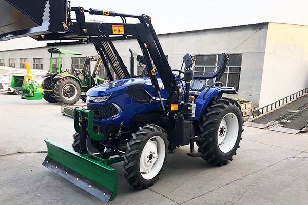 前裝后挖－推土機／推雪機